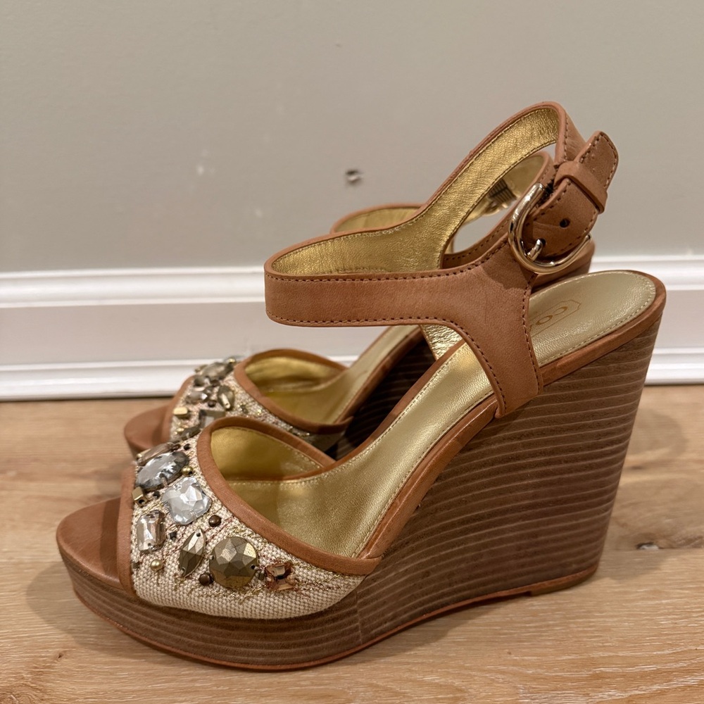 Coach Hanson Y2K Jeweled Platform Wedge Sandals in tan and gold canvas size 7.5 - Picture 5 of 10